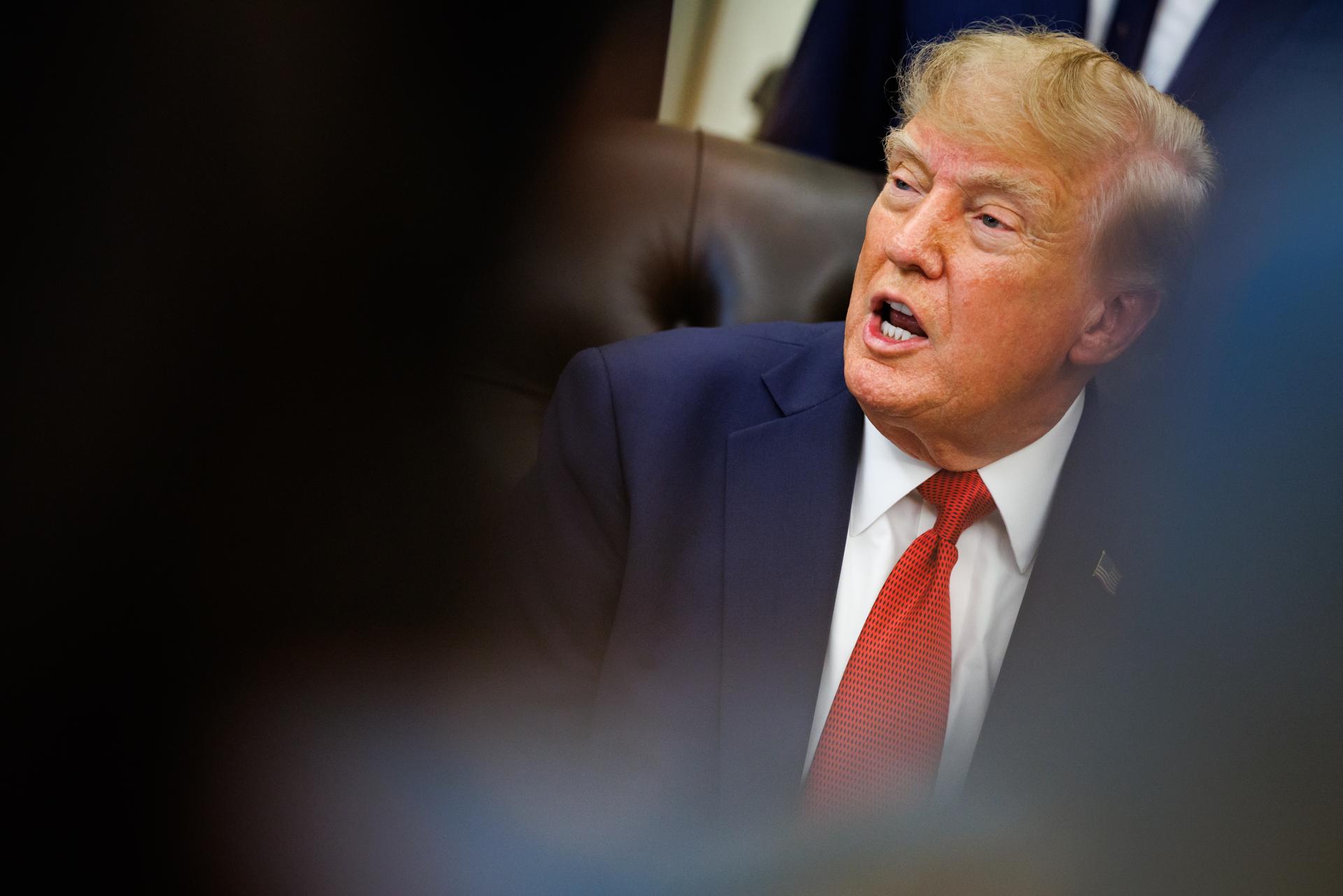 Trump descarta frear avanço da IA e diz que medida favoreceria China