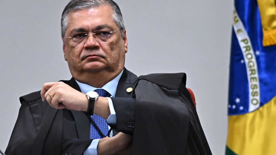 Dino nega liminar contra restrições à publicidade de bets em Minas Gerais