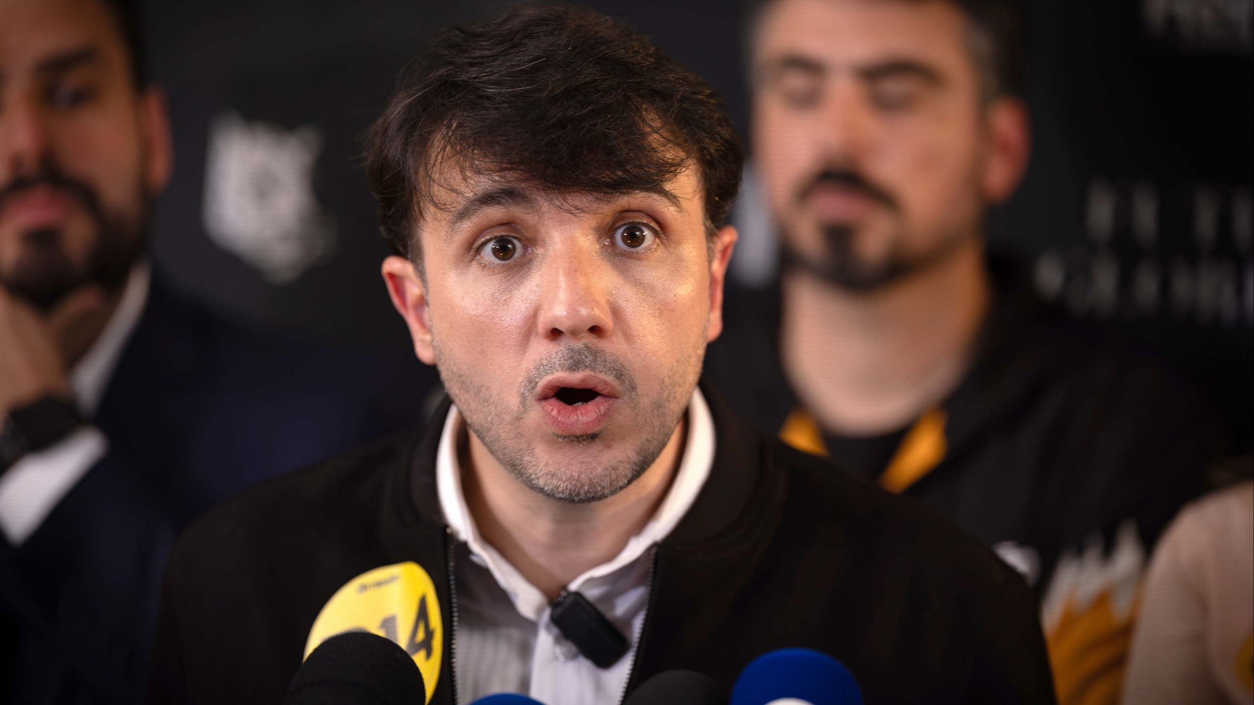 Renan Santos diz que foi procurado por Flávio, mas rejeita aproximação