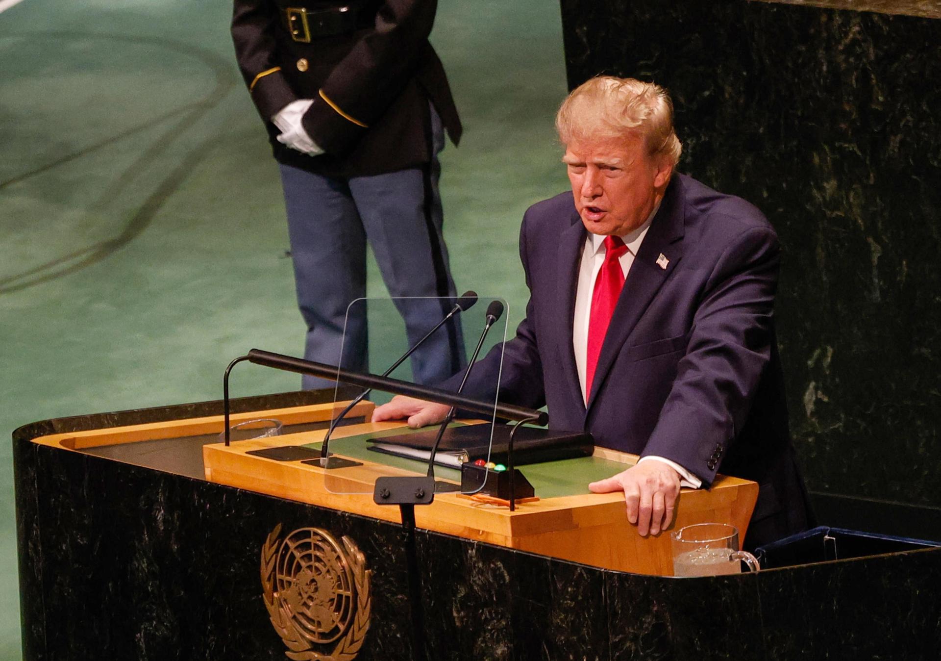 Na Assembleia Geral, Trump diz que ONU busca impor agenda de extrema-esquerda e fala em “grande decisão” sobre Irã