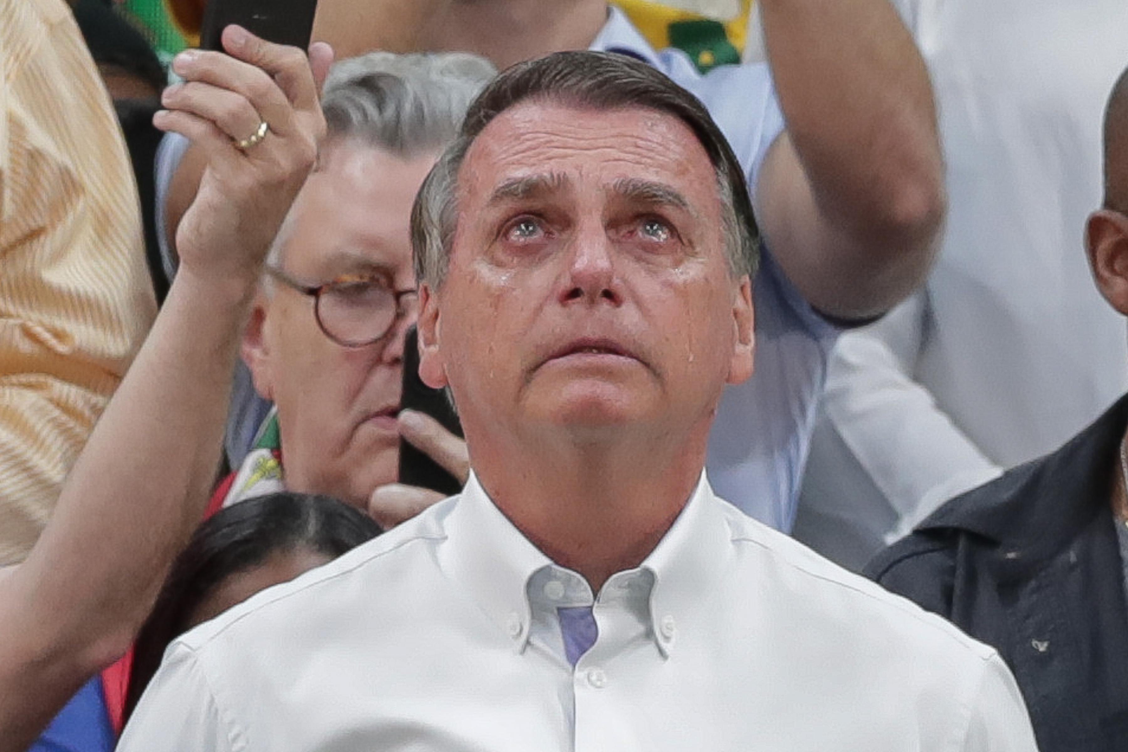 Damares homenageia Rick com resgate de vídeo em que sertanejo faz Bolsonaro chorar