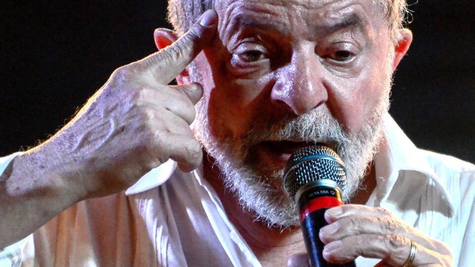 Lula promete canetas emagrecedoras, mas não sabe quanto custará, quem vai receber nem quando