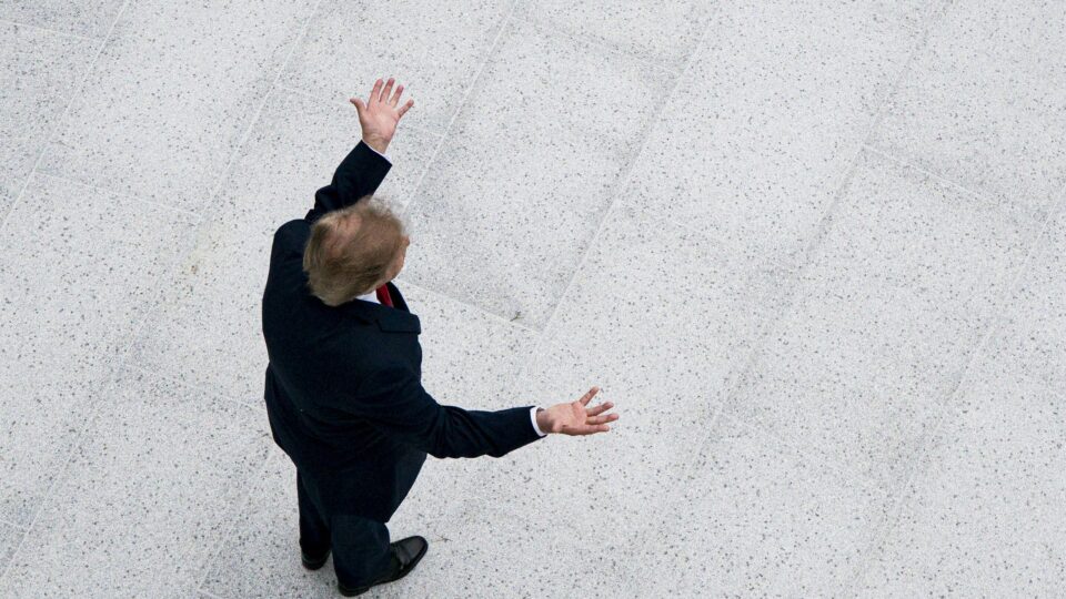 Em resposta à Justiça, governo Trump diz ter direito a vetar jornalistas em nome da segurança nacional