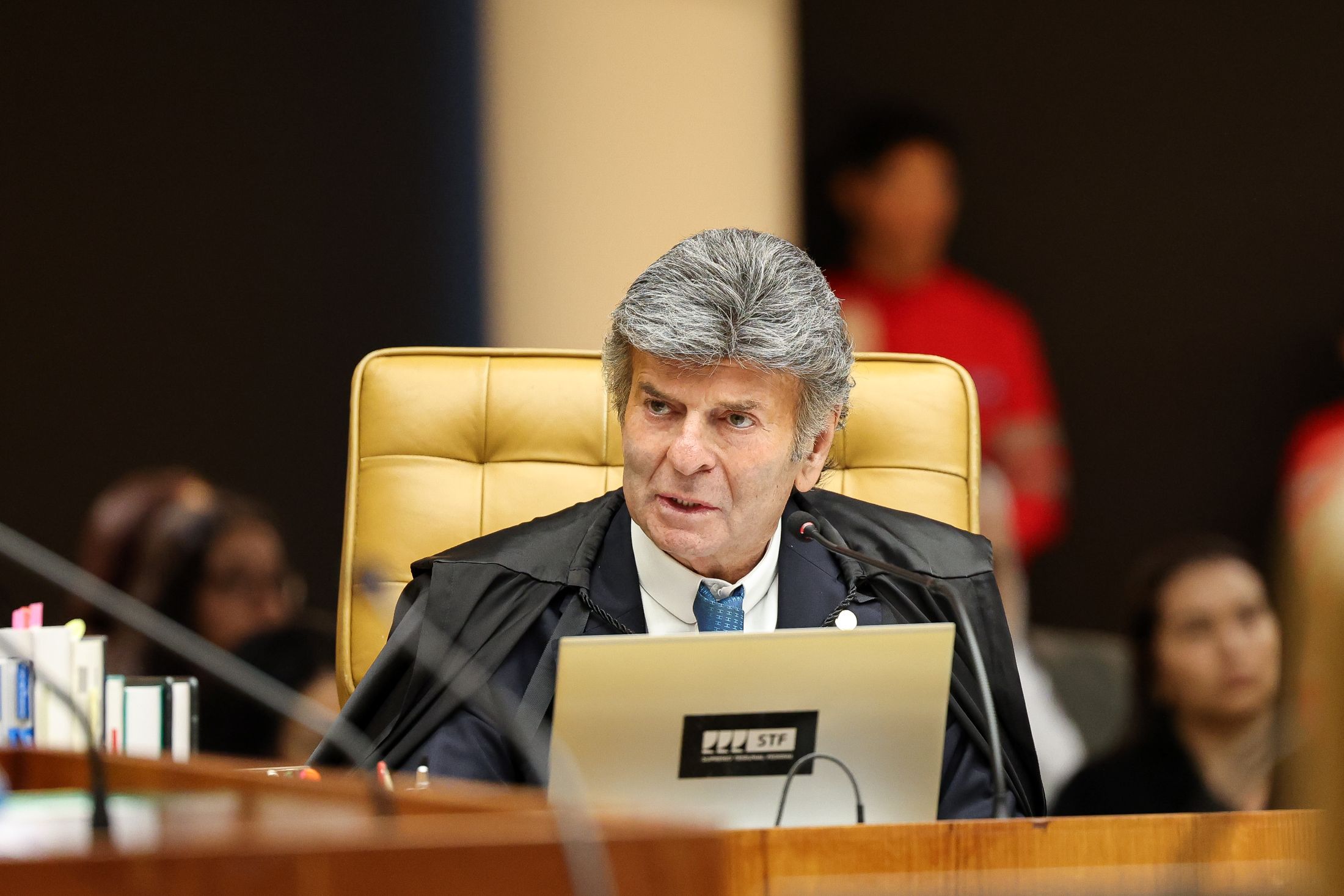STF reafirma aplicação da Ficha Limpa para condenações antigas de homicídio e crime sexual