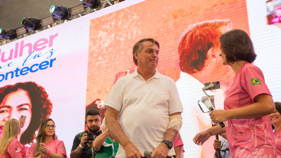 Uso da imagem de Bolsonaro em campanhas eleitorais gera divergência na Justiça Eleitoral