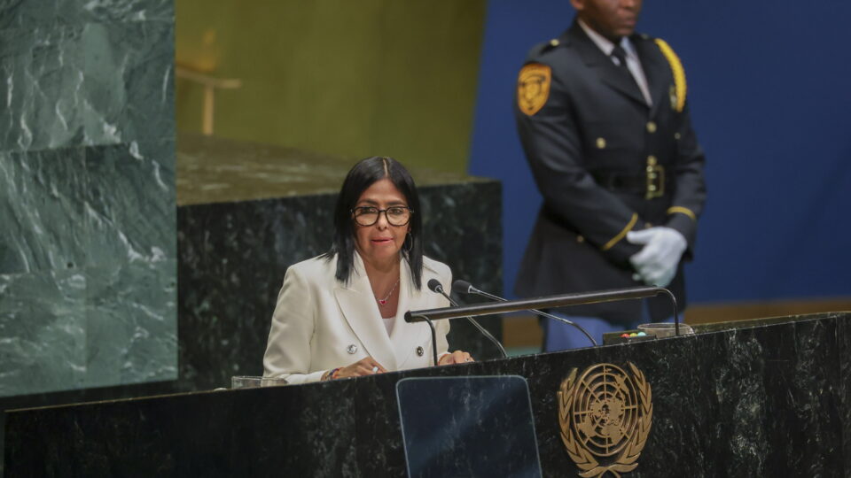 Viagem de sucessora aos EUA comprova que chavismo desistiu de Maduro