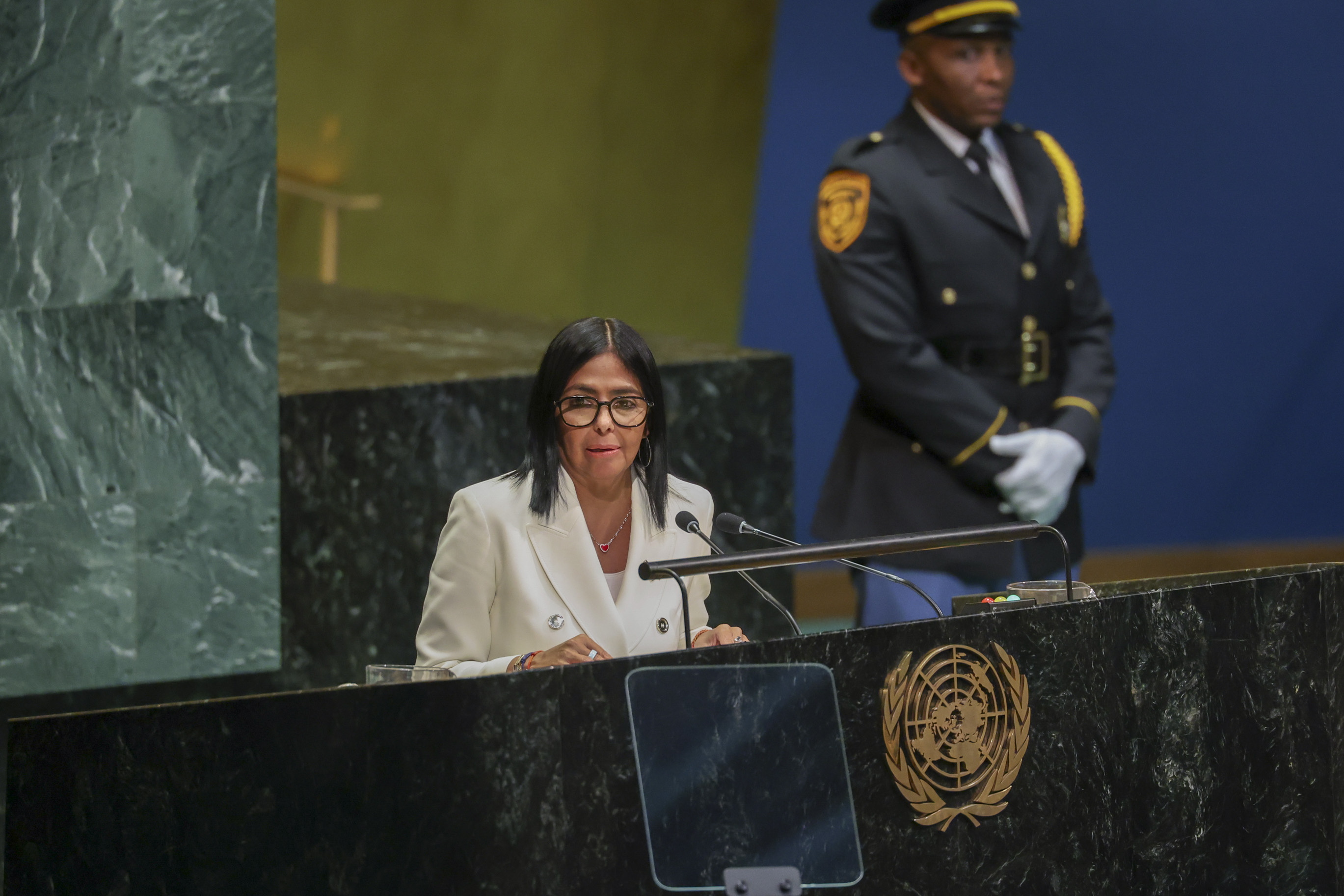 Viagem de sucessora aos EUA comprova que chavismo desistiu de Maduro