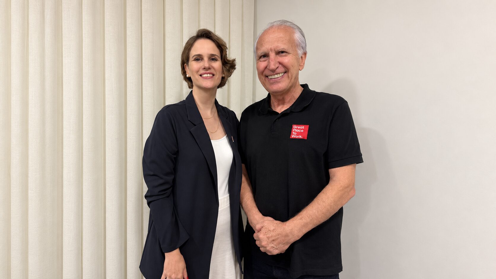 Daniela Diniz, diretora de Comunicação e Relações Institucionais do GPTW Brasil, e Hilgo Gonçalves, embaixador do GPTW Brasil e Diretor no Paraná, destacam confiança, pertencimento e cultura como diferenciais das melhores empresas para trabalhar no estado.