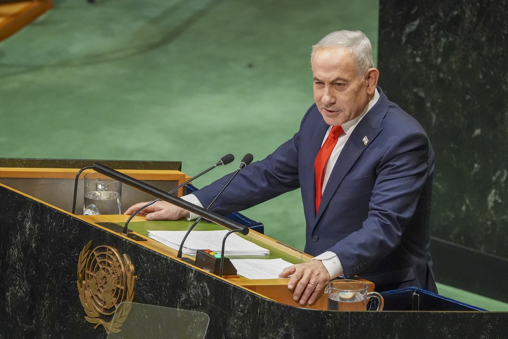 Brasil e outras delegações deixam plenário da ONU durante discurso de Netanyahu, que responde: “Covardes”