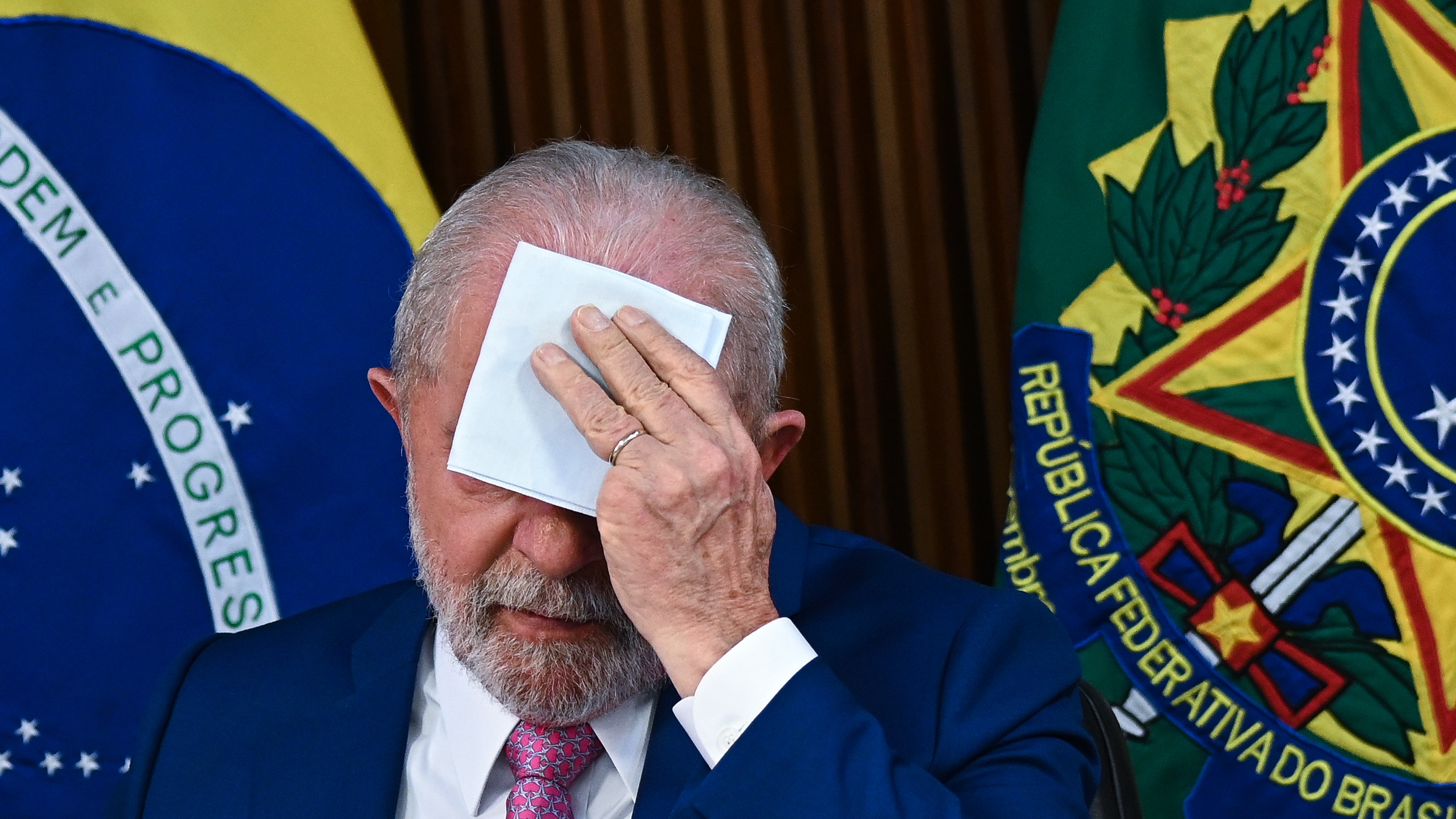Governo Lula estuda banir bets mas enfrenta risco de prejuízo bilionário