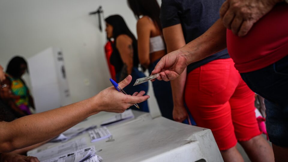 O que são votos válidos e como eles definem os resultados das eleições