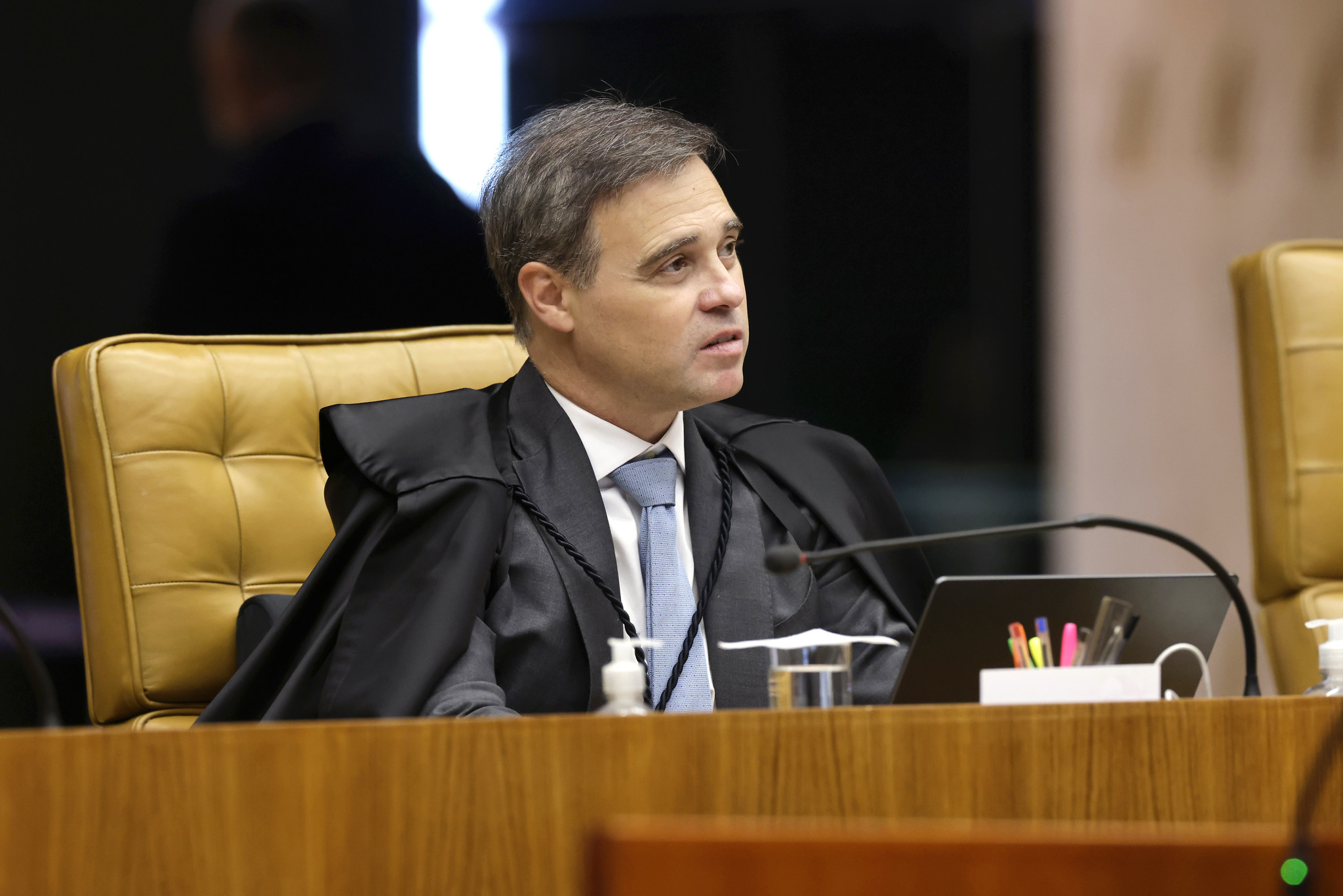 Mendonça manda tirar posts sobre Flávio retirar Nossa Senhora Aparecida como Padroeira