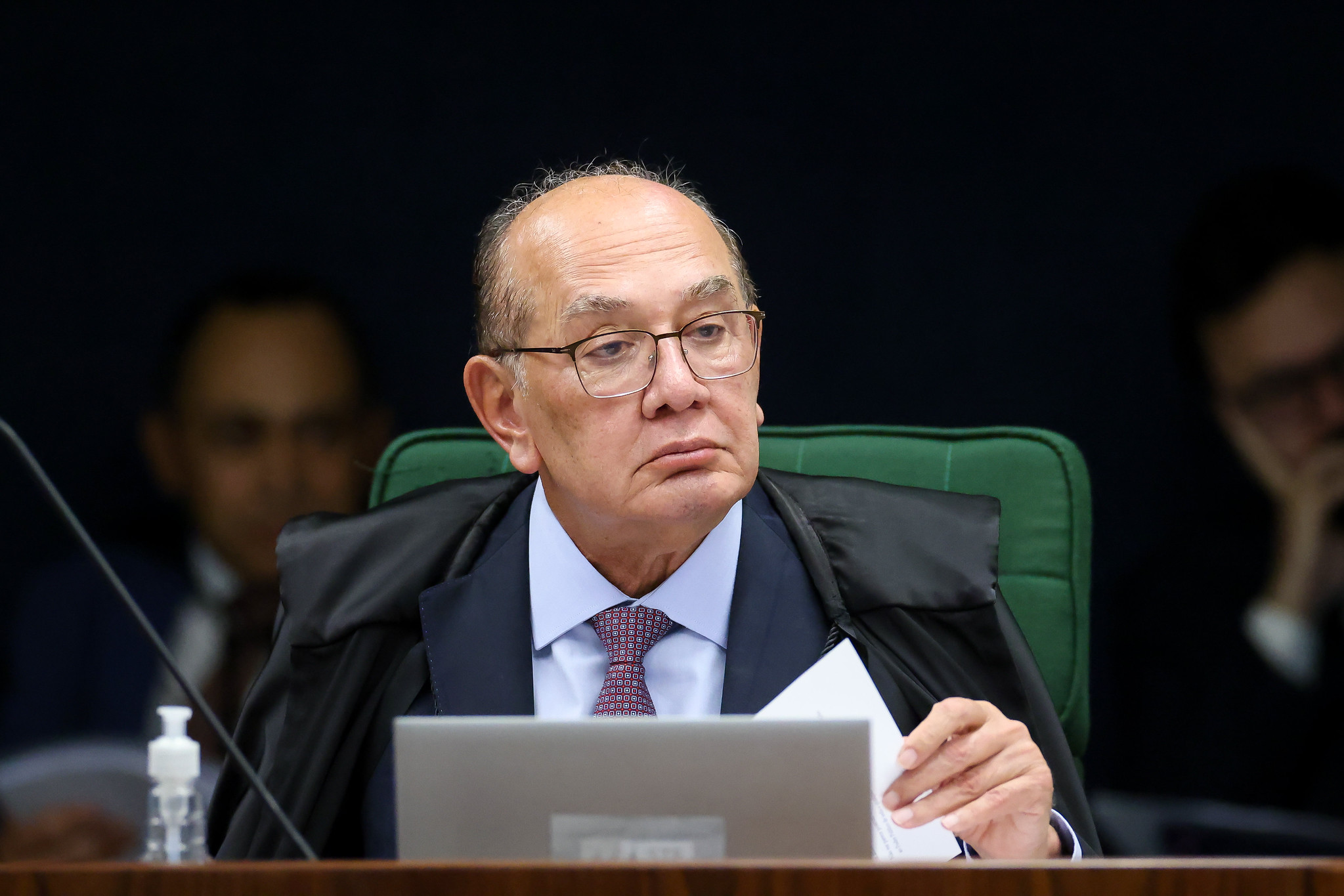 Polícia Federal identifica mensagens que ligam advogada a Gilmar Mendes