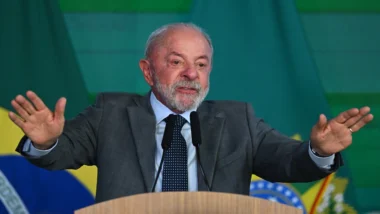 Por meio de MP, petista decretou fim de um setor que foi regulamentado. Atividades devem encerrar após o primeiro turno.