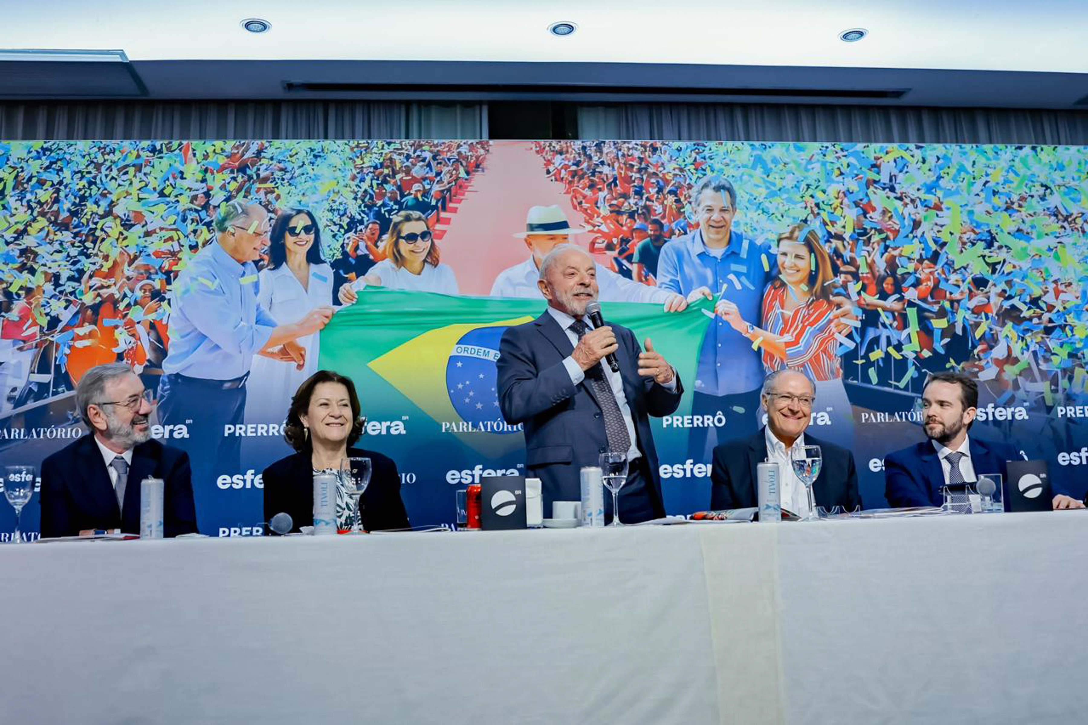 Após tratar superávit como “babaquice”, Lula diz a empresários que “estabilidade fiscal é obrigatória”