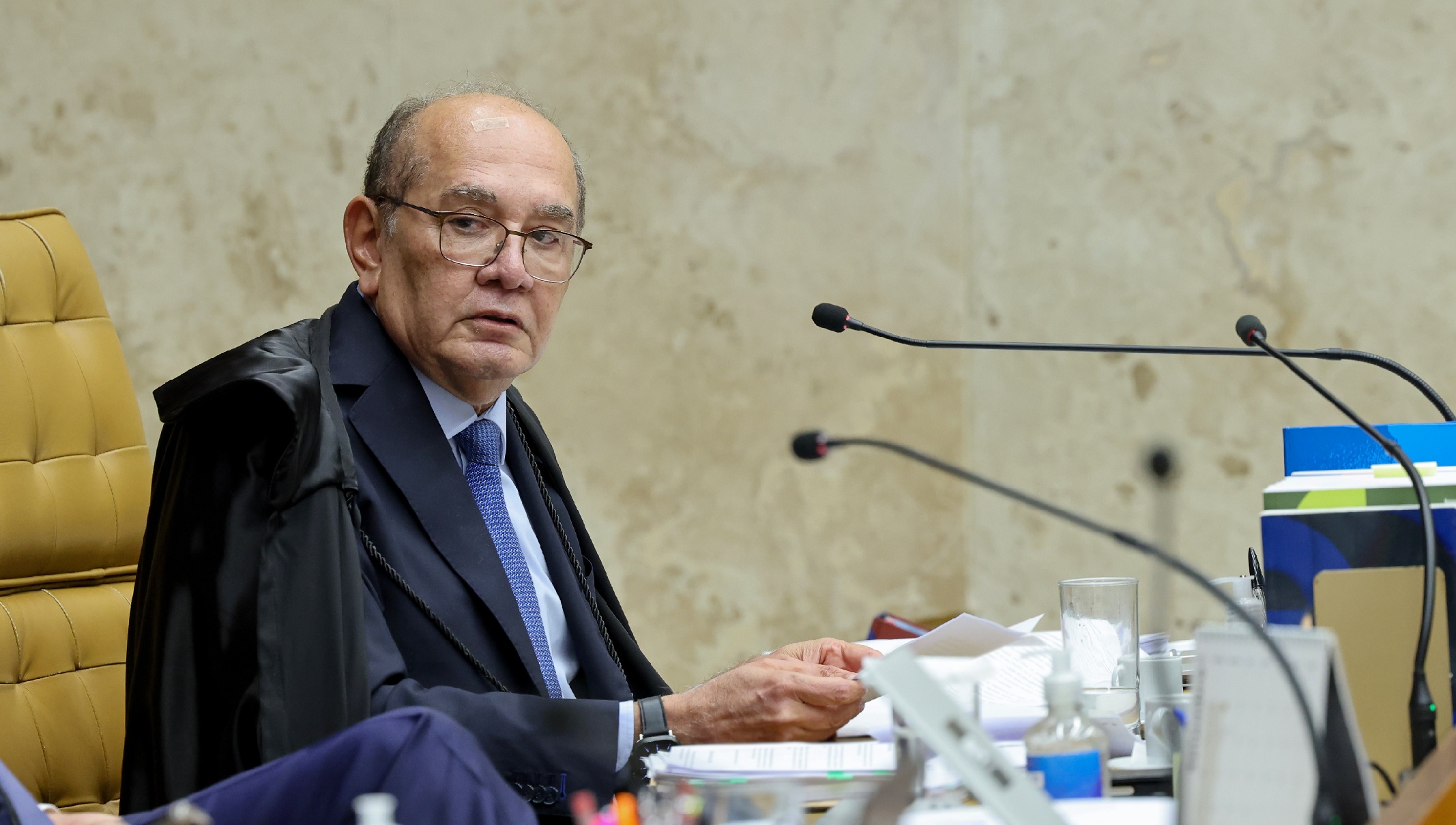 Gilmar Mendes estabelece novo padrão de influência política e empresarial no STF