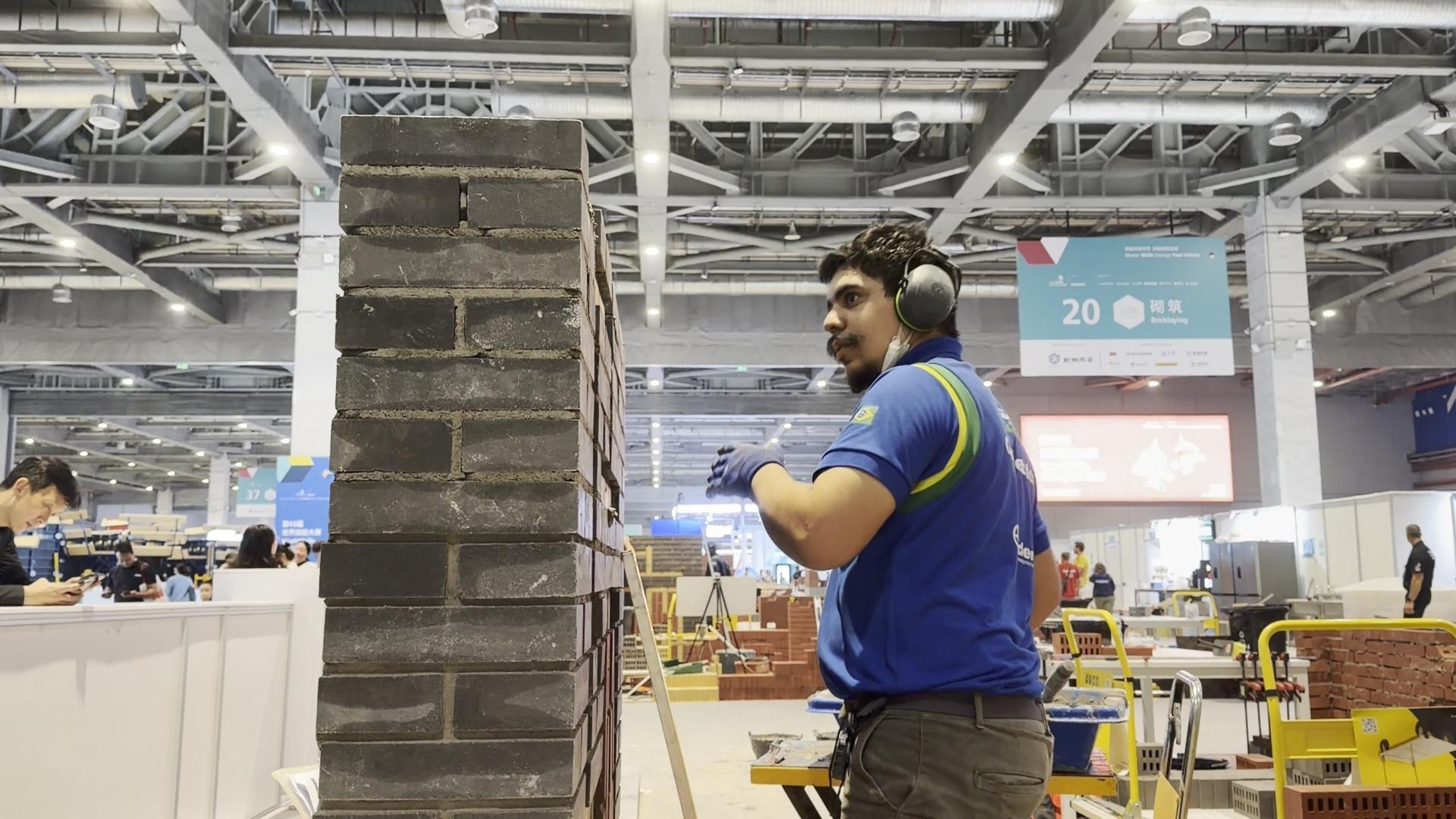 Do Paraná para o mundo: jovens disputam em Xangai a maior competição de profissões técnicas do planeta