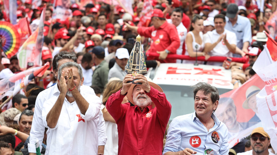 Lula reforça fake news de Aparecida na reta final da campanha no Ceará