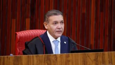 Presidente do TSE considerou que a manifestação pode incitar apoiadores contra a Justiça Eleitoral.