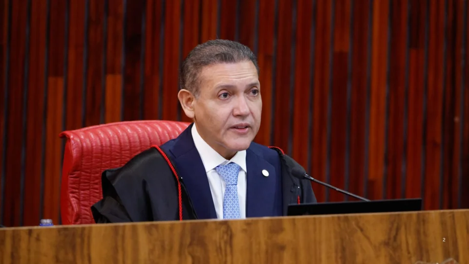 Presidente do TSE considerou que a manifestação pode incitar apoiadores contra a Justiça Eleitoral.
