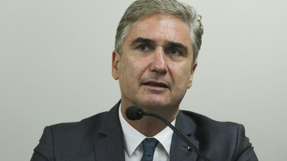 Itamaraty confirma apoio de embaixada a empresária na mudança de Lulinha para a Espanha