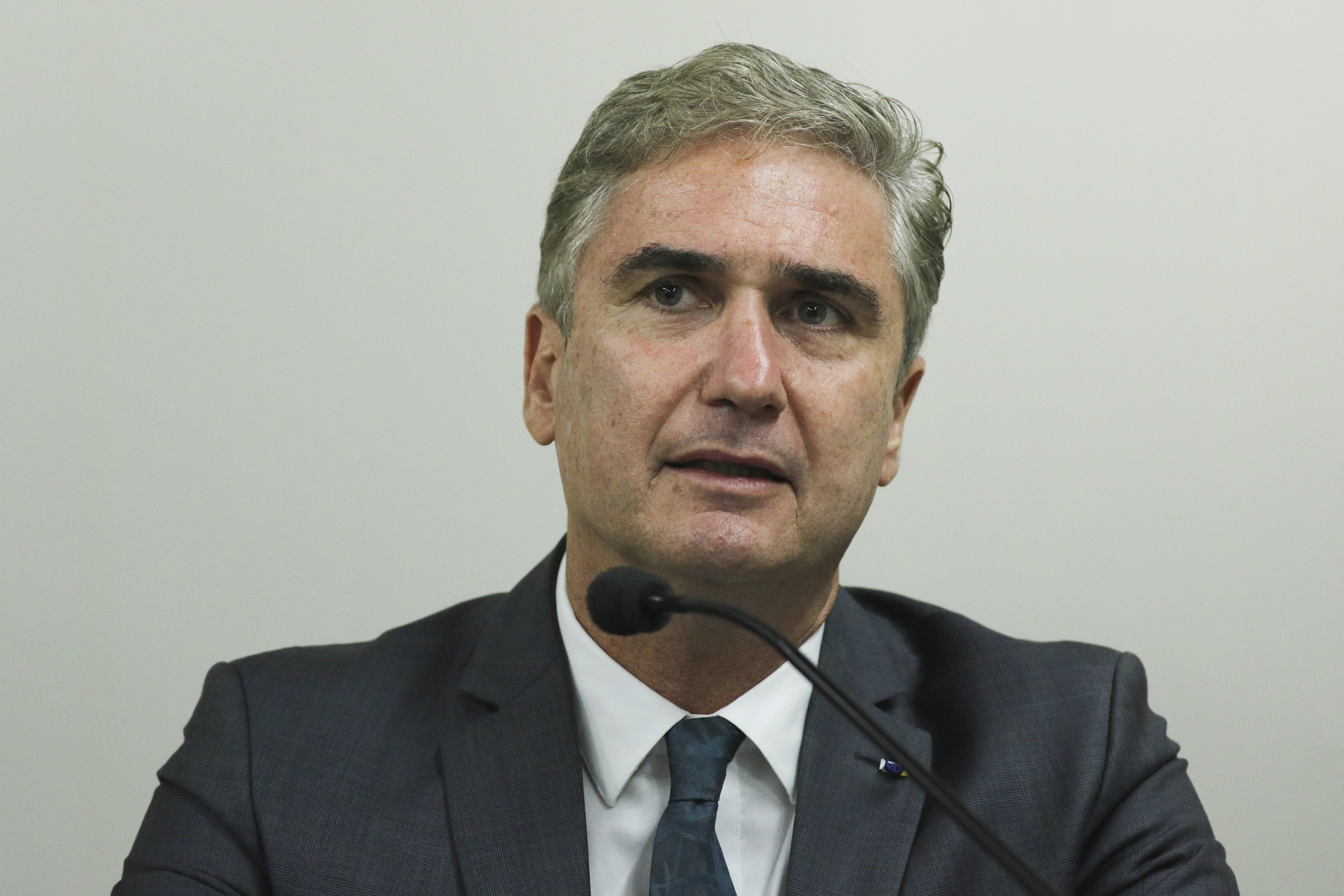 Itamaraty confirma apoio de embaixada a amiga de Lulinha em mudança para a Espanha