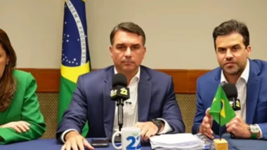Flávio live debate Globo