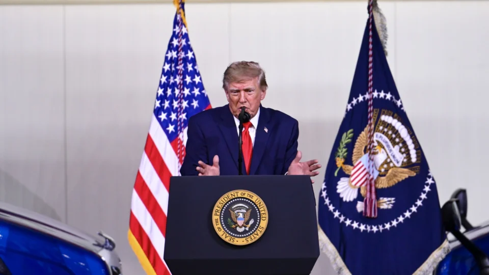 trump eua irã base reino unido