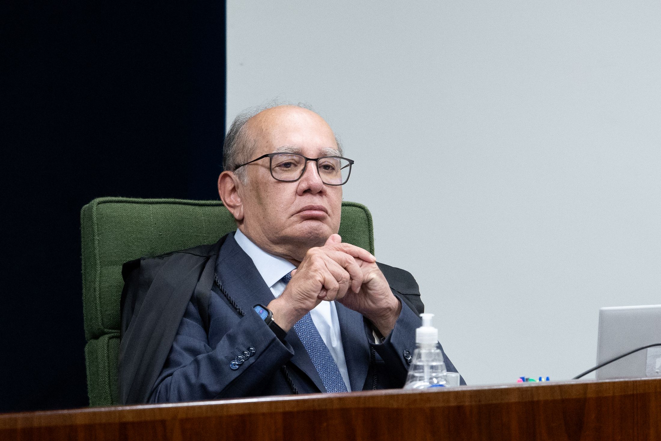 Gilmar atropela Nunes e Cármen, alfineta TSE e acirra tensão entre ministros