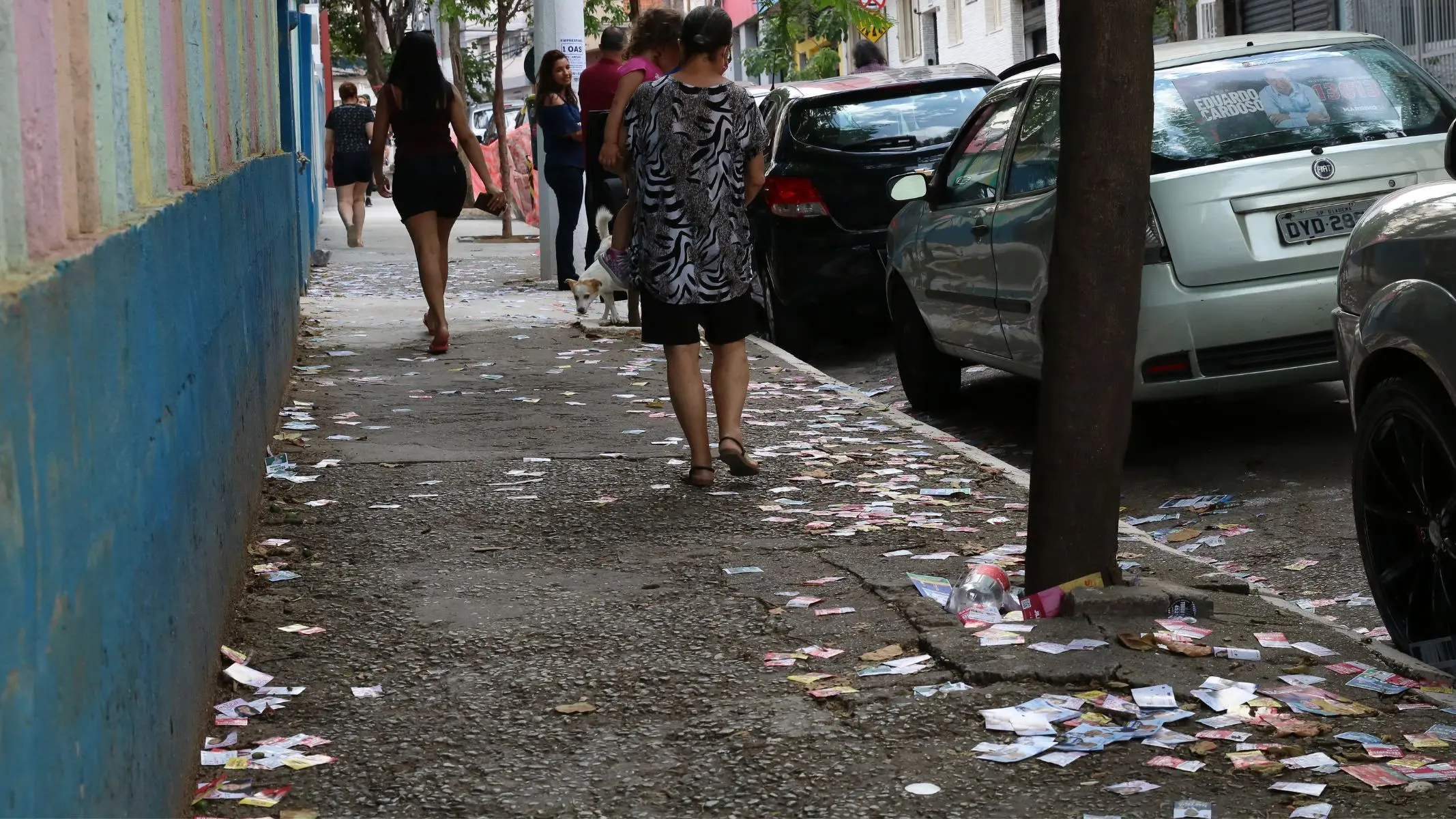 Boca de Urna: entregar santinhos no dia das Eleições é considerado crime eleitoral.