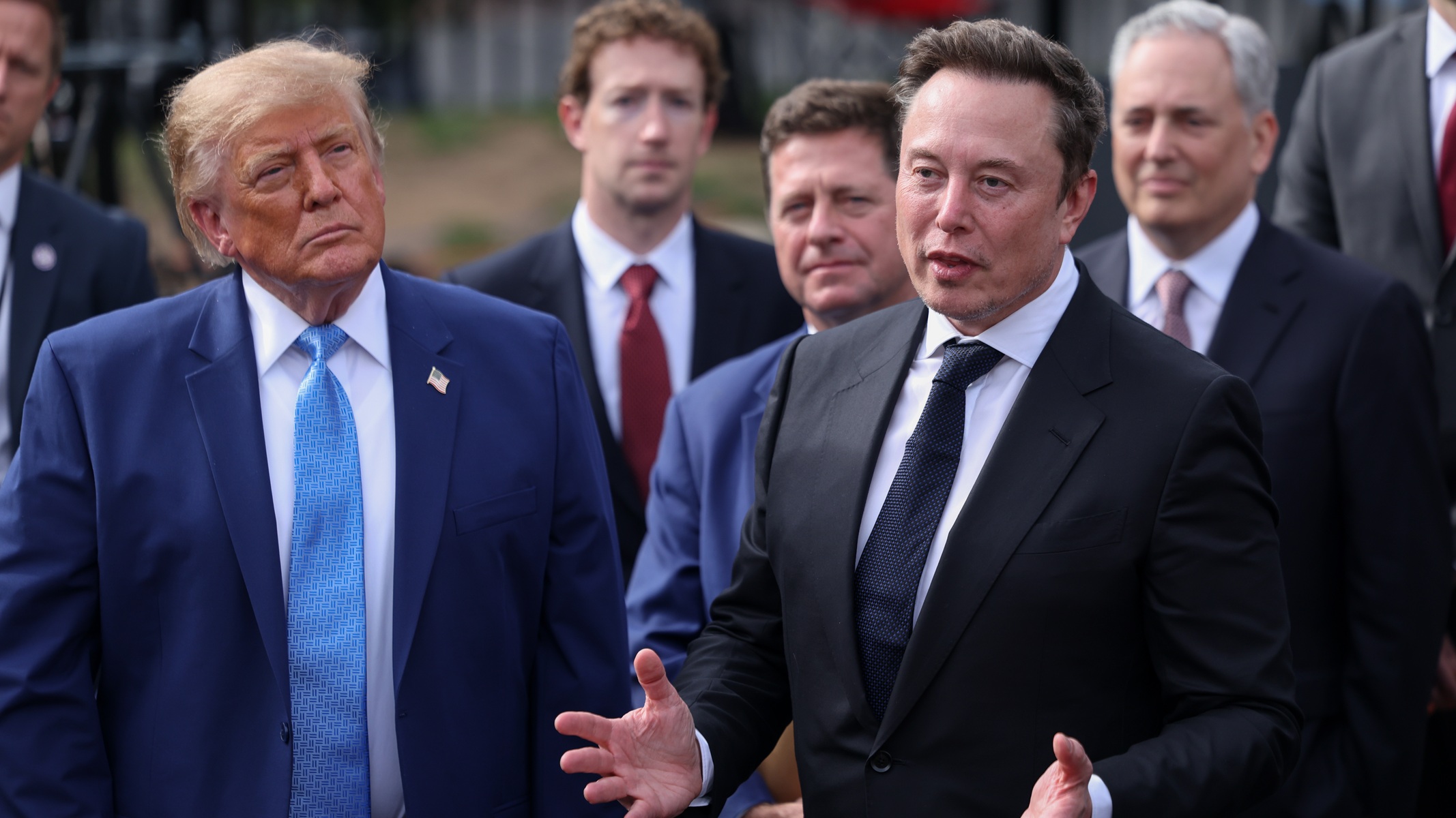 Trump consultou IA de Musk sobre captura de Maduro antes da operação, diz revista