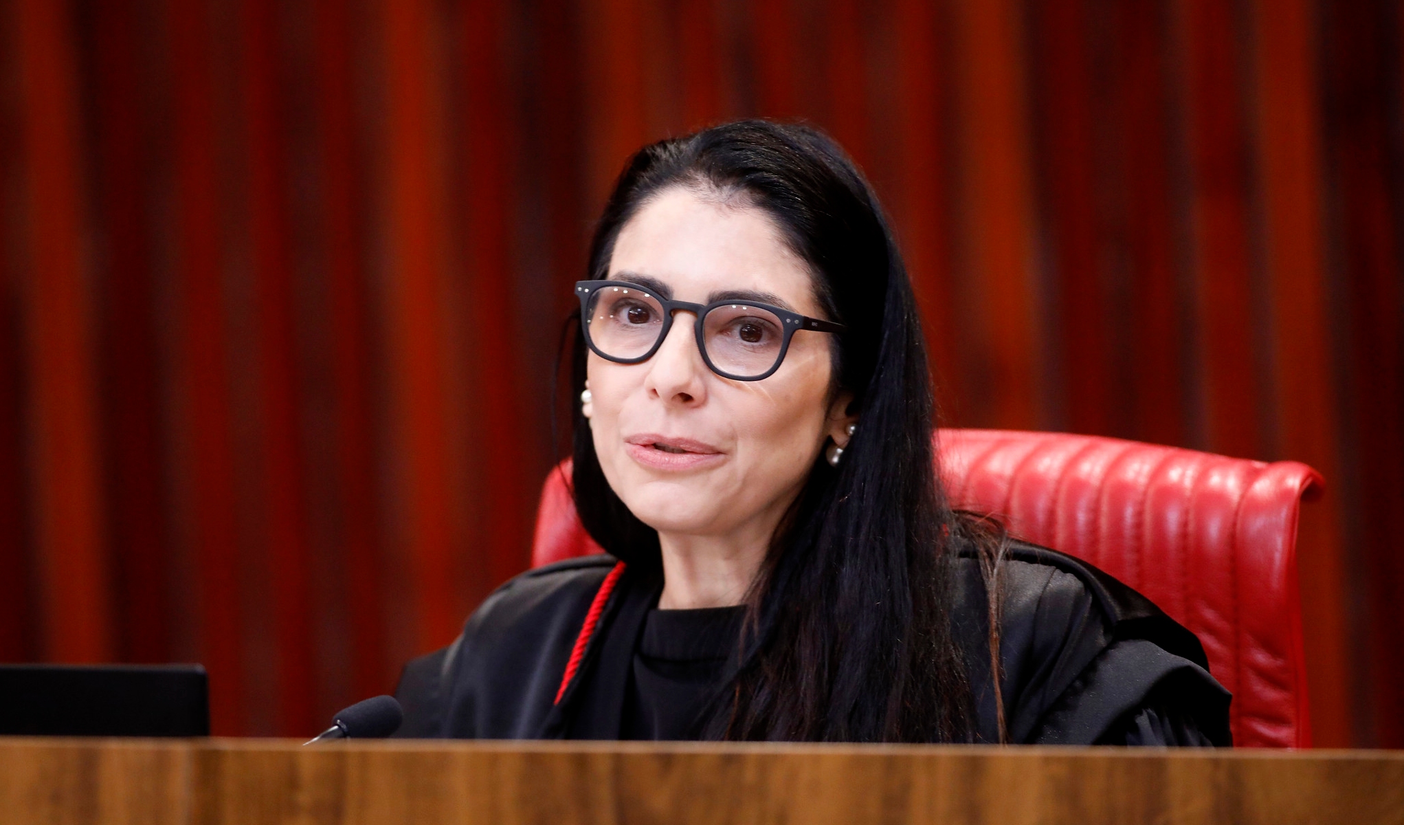 Quem é a ministra do TSE nomeada por Lula que provocou cancelamento do debate da Globo