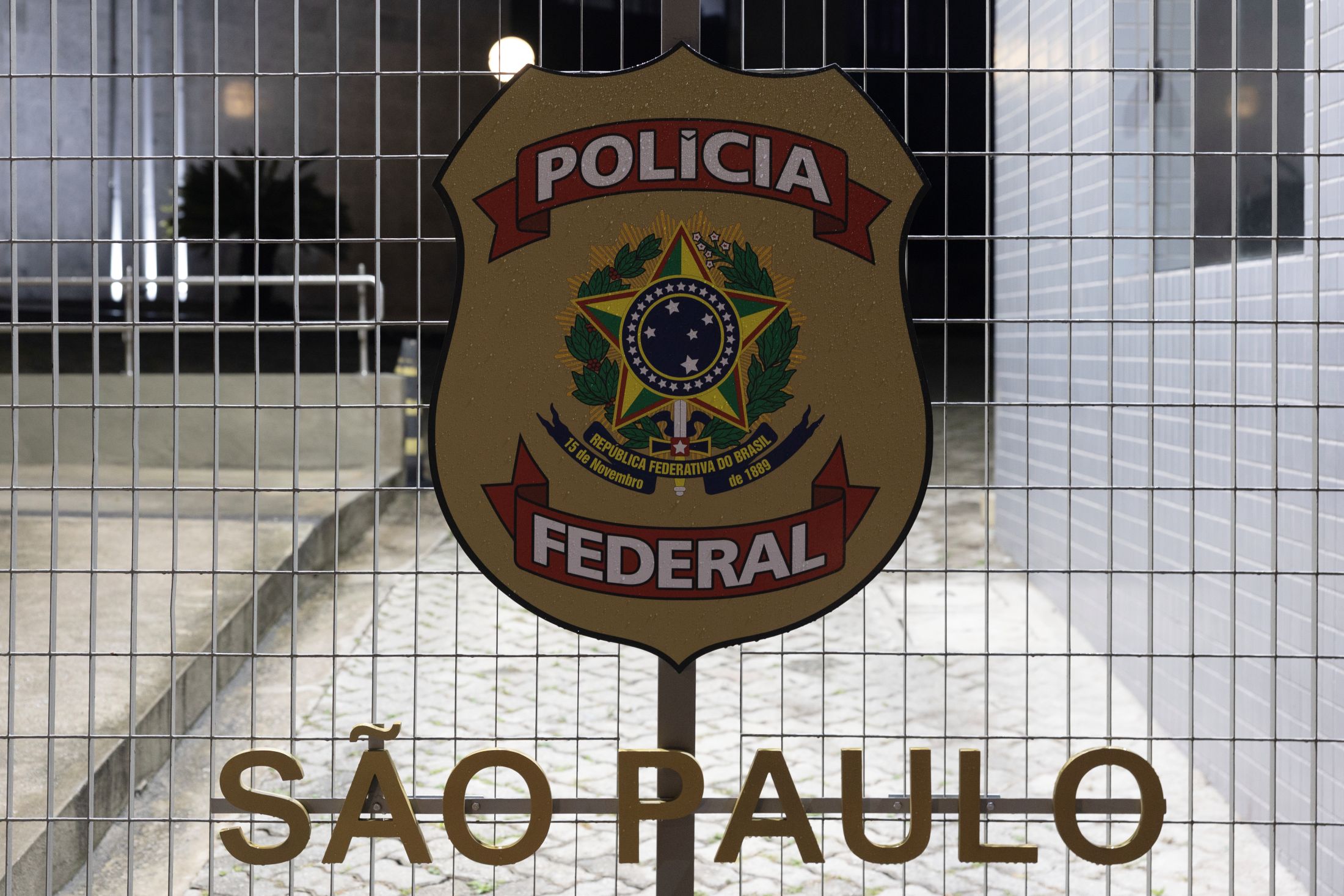 PF faz operação após alerta de possível ataque contra Embaixada dos EUA no Brasil