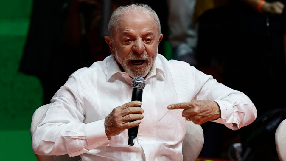 Lula sai atrás de Flávio e chega ao segundo turno sem apoios expressivos