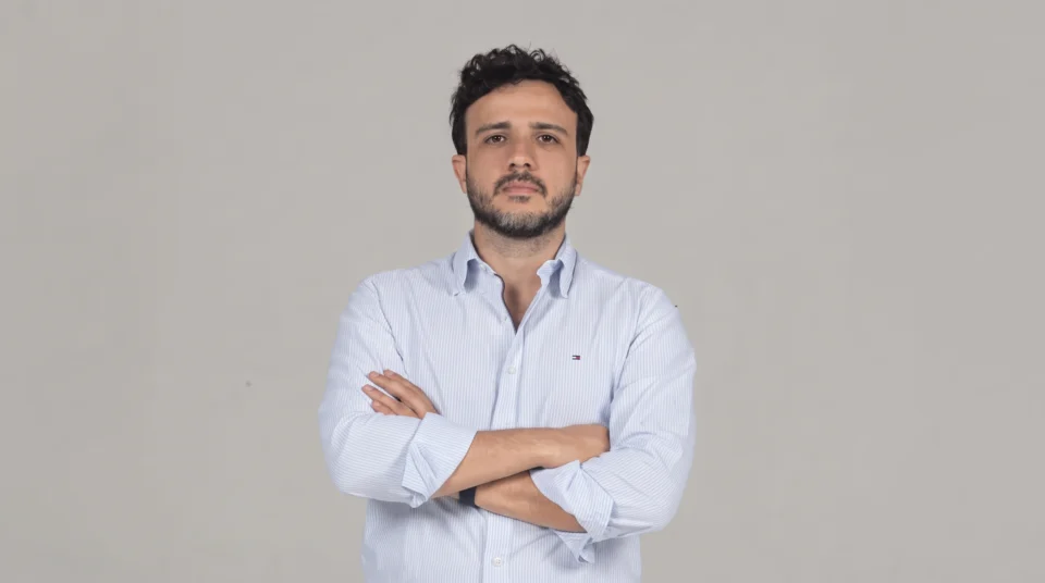 Renan Santos diz que Flávio deve vencer e não declara apoio a nenhum candidato.