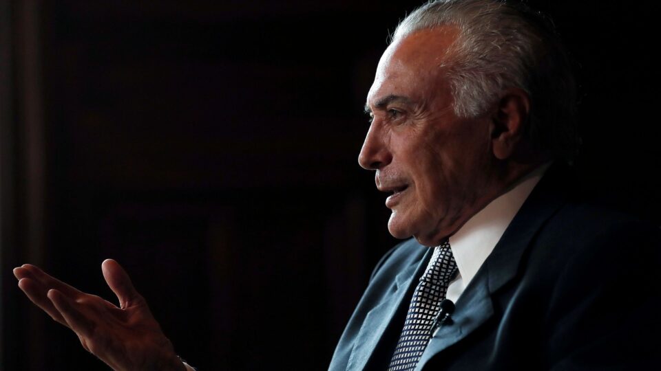 Temer declara apoio a Flávio Bolsonaro no 2º turno contra Lula
