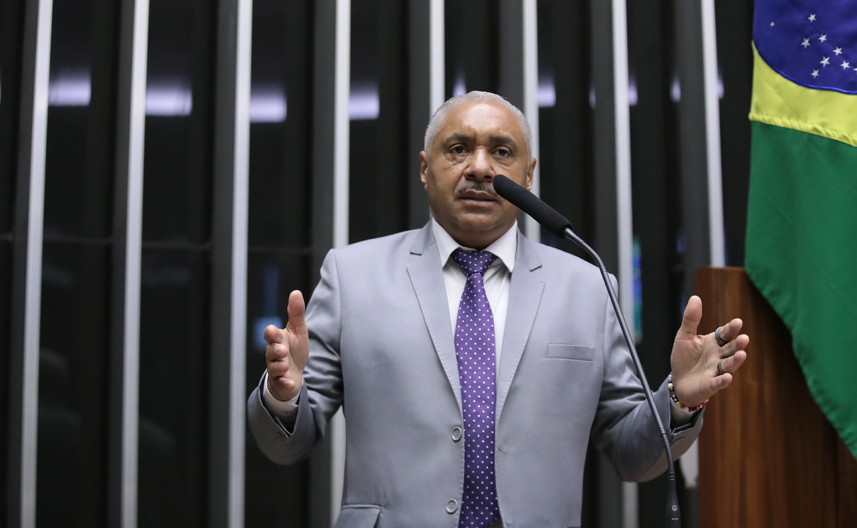 Os figurões da velha política aposentados pelas urnas