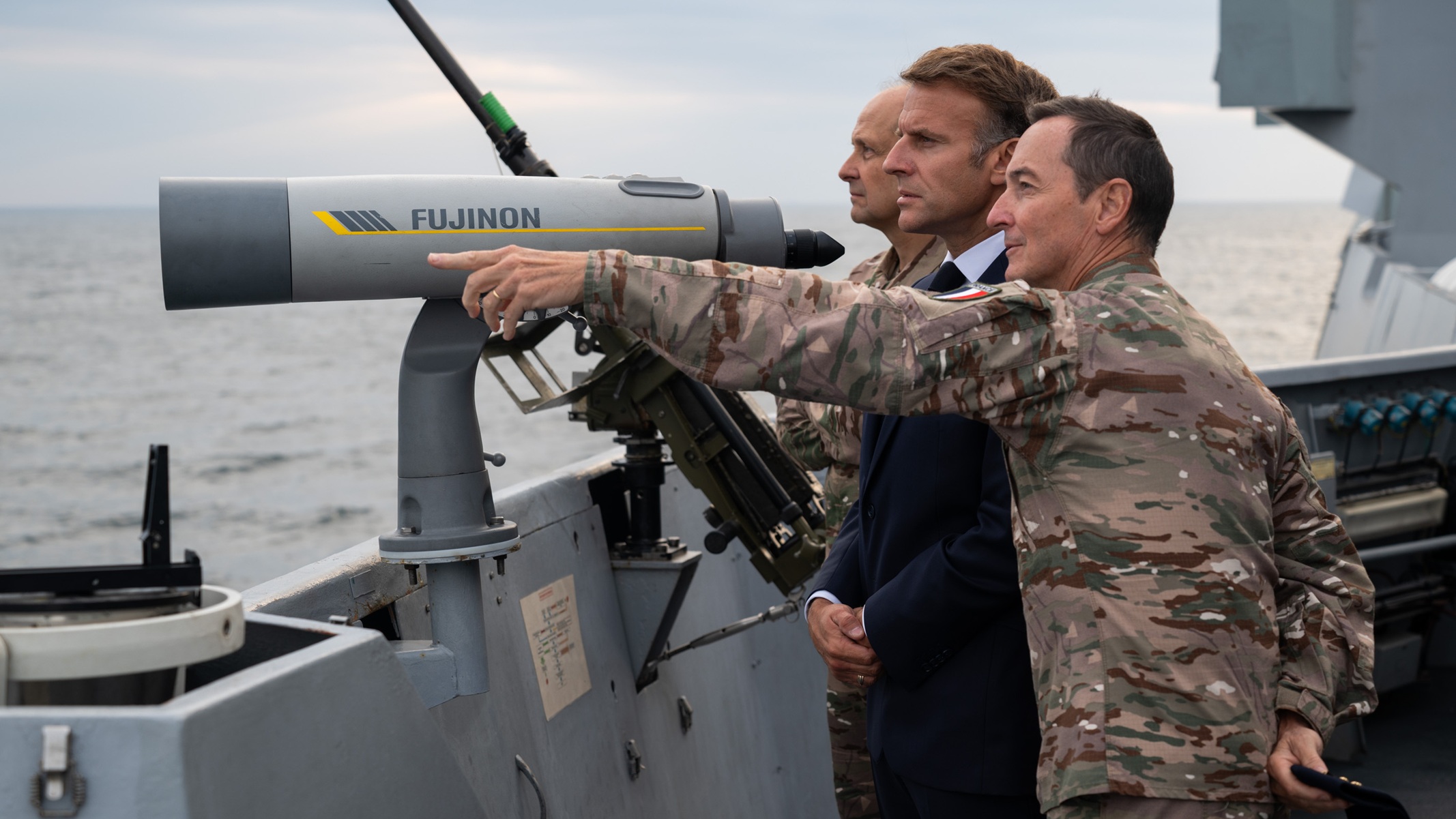 França testa novo míssil nuclear e Macron fala em “mensagem clara” à Rússia