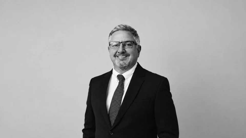 Adv. Claudio Marcelo Baiak destaca a importância de uma atuação estratégica e responsável para enfrentar os desafios do setor e construir soluções jurídicas mais seguras.