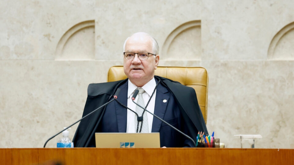 Fachin consulta PGR e pode arquivar inquérito contra Bolsonaro por falas na pandemia