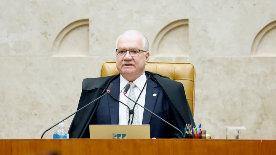 Presidente do Supremo assumiu relatoria após retirar Moraes do inquérito das fake news.