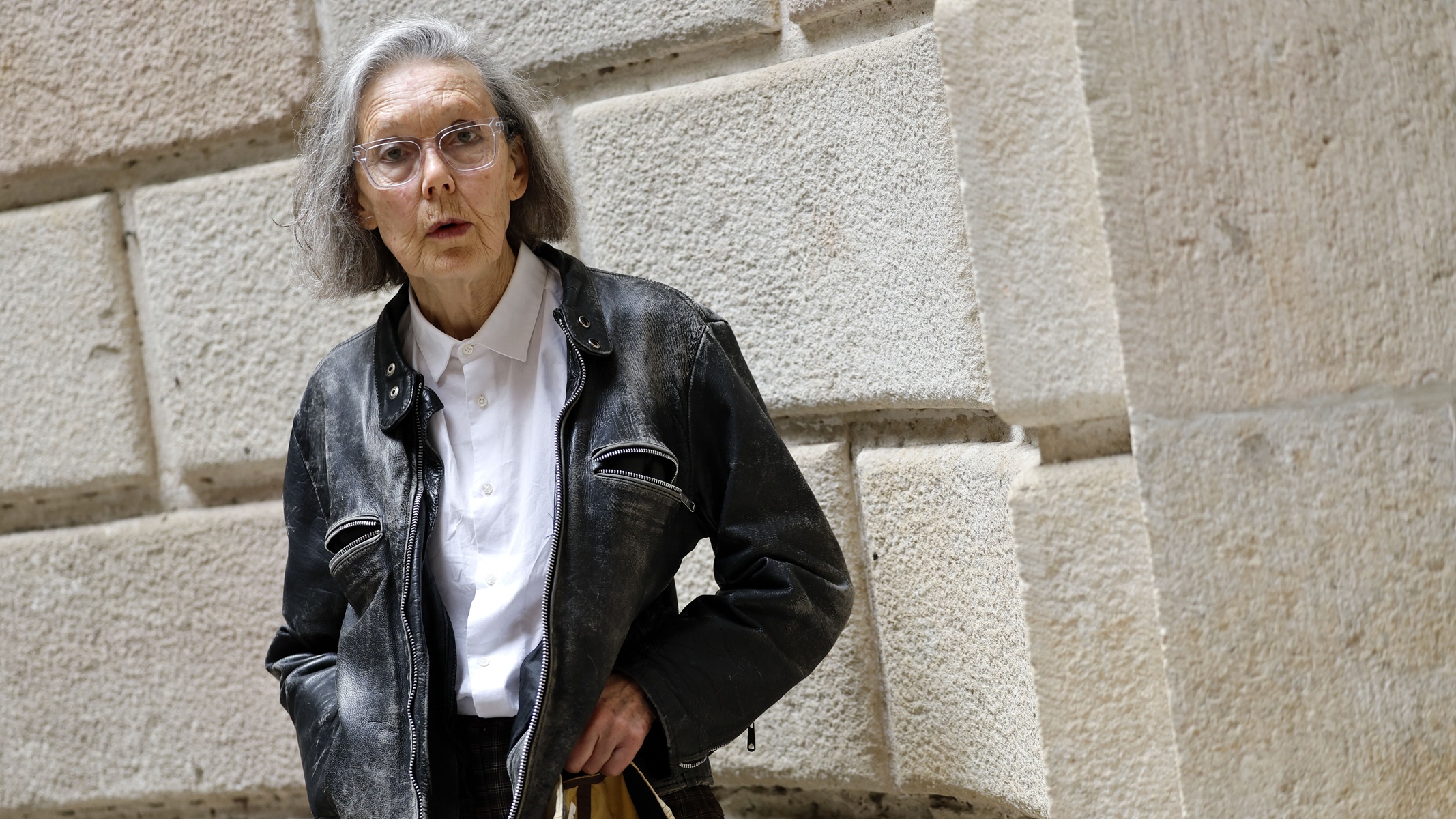 Adepta da tradição grega e latina, canadense Anne Carson ganha o Nobel de Literatura