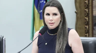 Caroline de Toni (PL) é a segunda mulher eleita senadora por Santa Catarina, 24 anos depois de Ideli Salvatti (PT), em 2002.