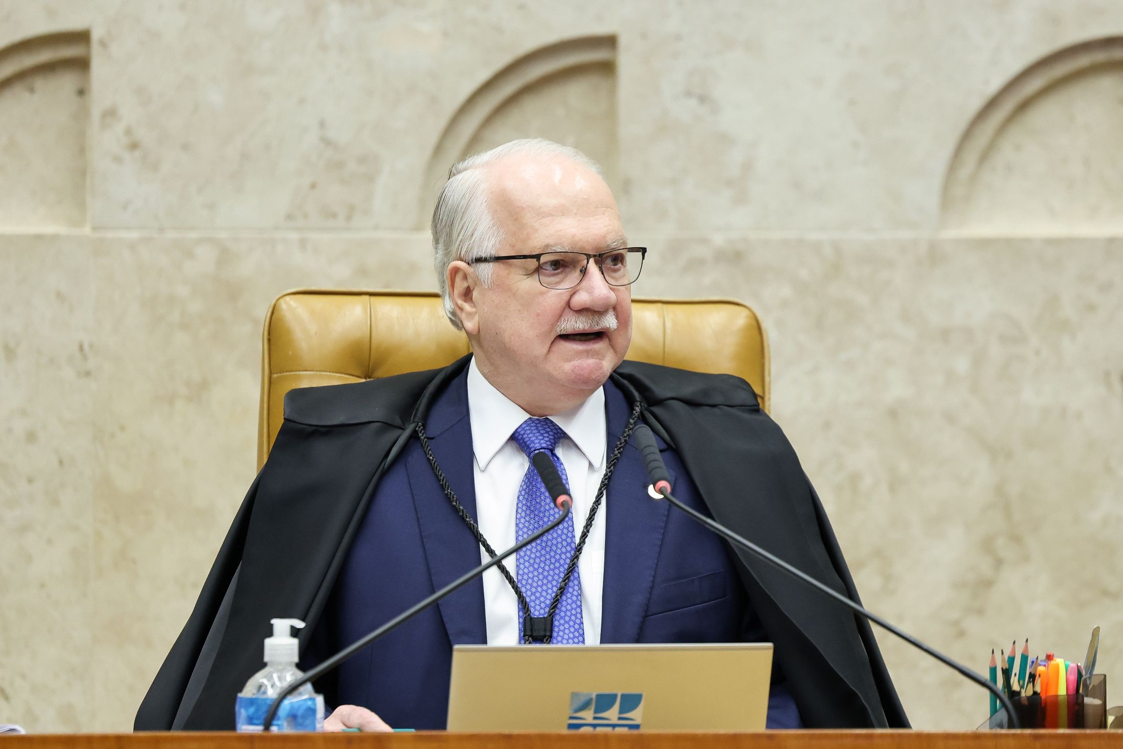 Defesa de Vorcaro cobra Fachin por análise de soltura e critica “limbo” processual no STF