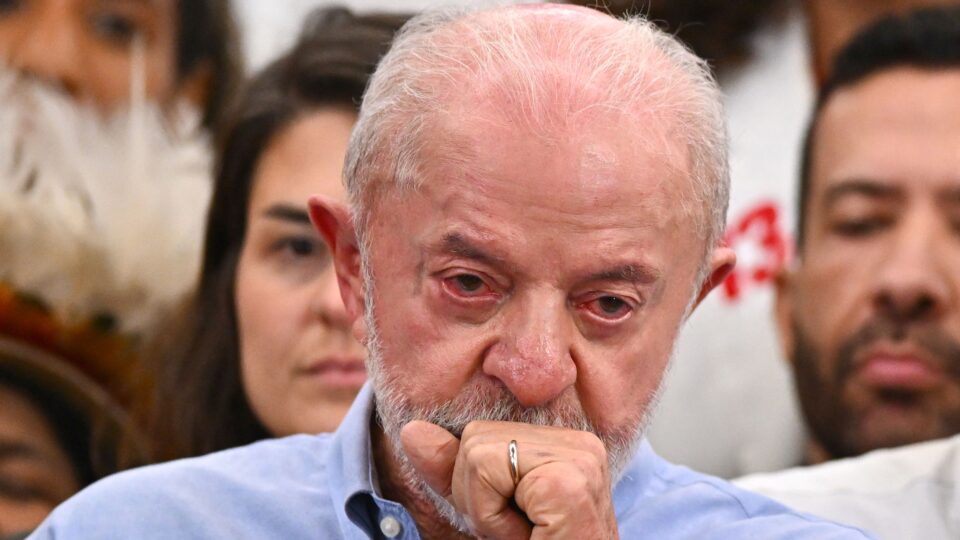 Campanha bate cabeça com um Lula desconectado do mundo digital