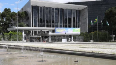 Ex-prefeitos de diferentes municípios paranaenses chegam ao Legislativo estadual em 2027.