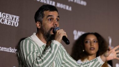 Wagner Moura: ator baiano assina carta em defesa da democracia — e das verbas públicas do cinema do nacional