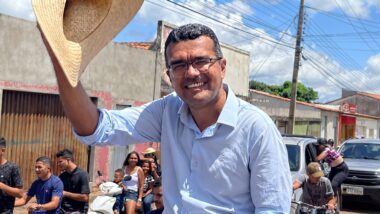Senador eleito Lahesio Bonfim (Novo) afirma que foi perseguido por Flávio Dino quando era prefeito no Maranhão.
