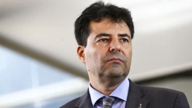 Quem é Adolfo Sachsida, economista da campanha de Flávio Bolsonaro