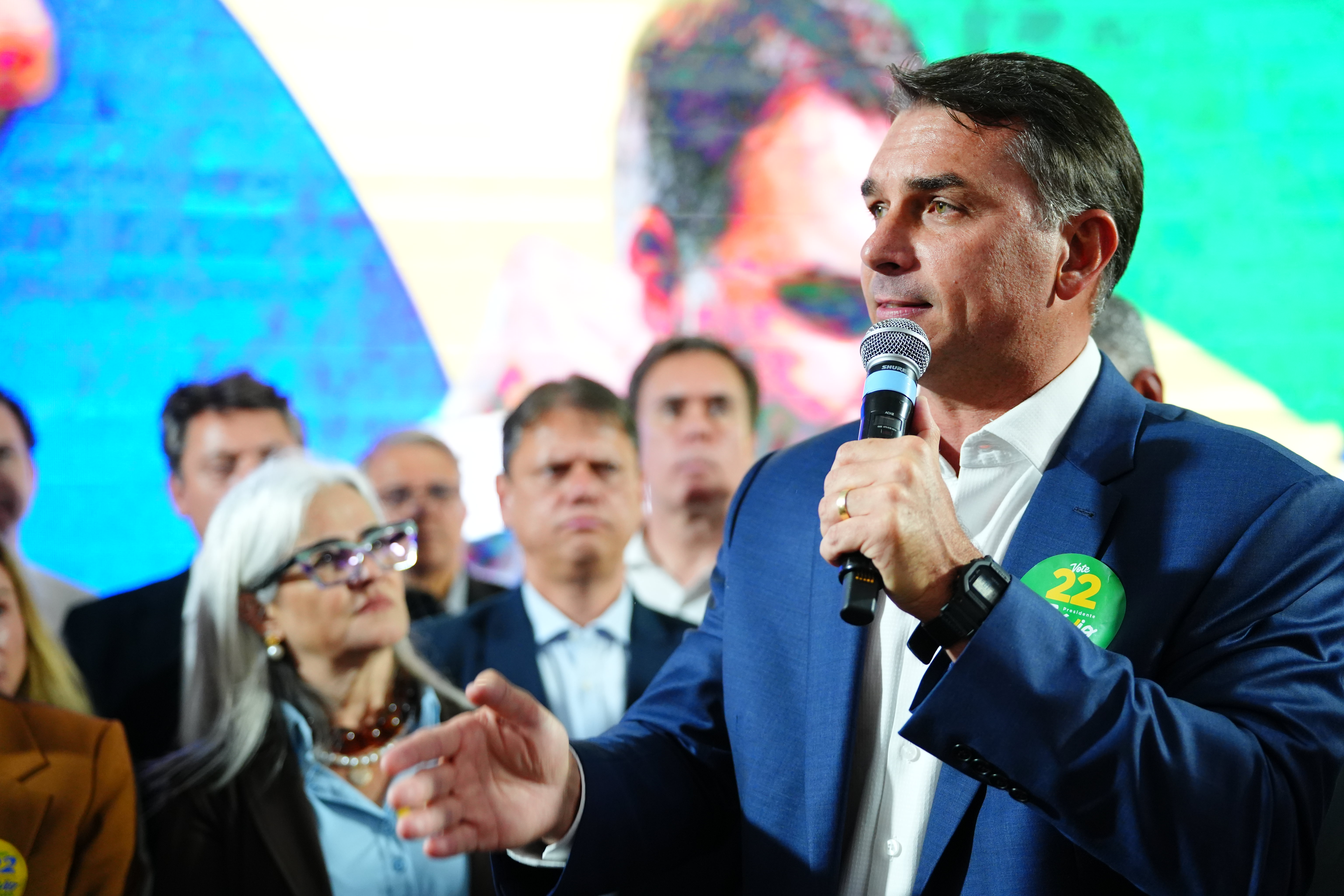 Flaviômetro monitora atuação de políticos nas redes em apoio a Flávio Bolsonaro